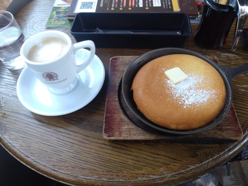 梟書茶房　パンケーキの写真