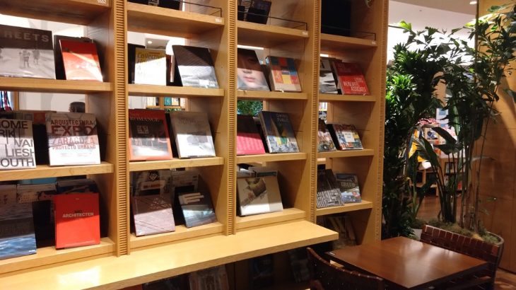 TSUTAYAシェアラウンジ 店内の写真③