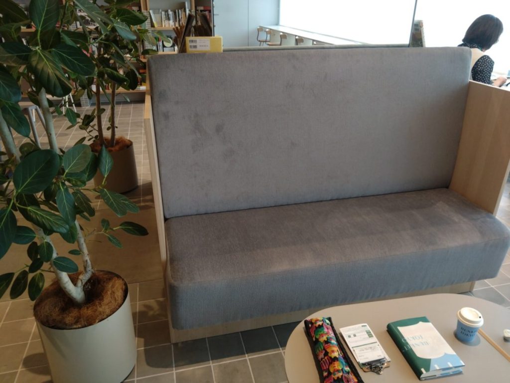 BUNKITSU TOKYOカフェラウンジ席の写真④