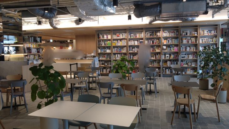 BUNKITSU TOKYOカフェラウンジ席の写真②